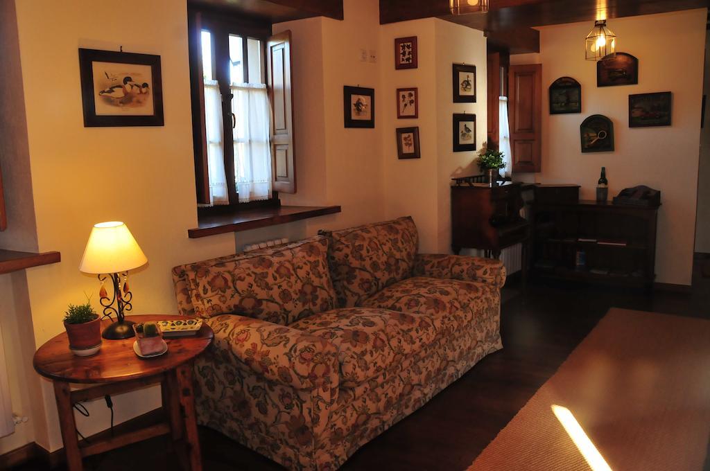 Casa Rural Llugaron I Miravalles Екстер'єр фото